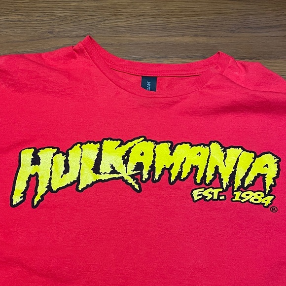 Gildan Red Hulkamania Graphic Tee - Picture 3 of 4
